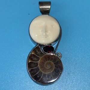 Vtg sajen silver pendant w/moon goddess face & ammonite fossil snail